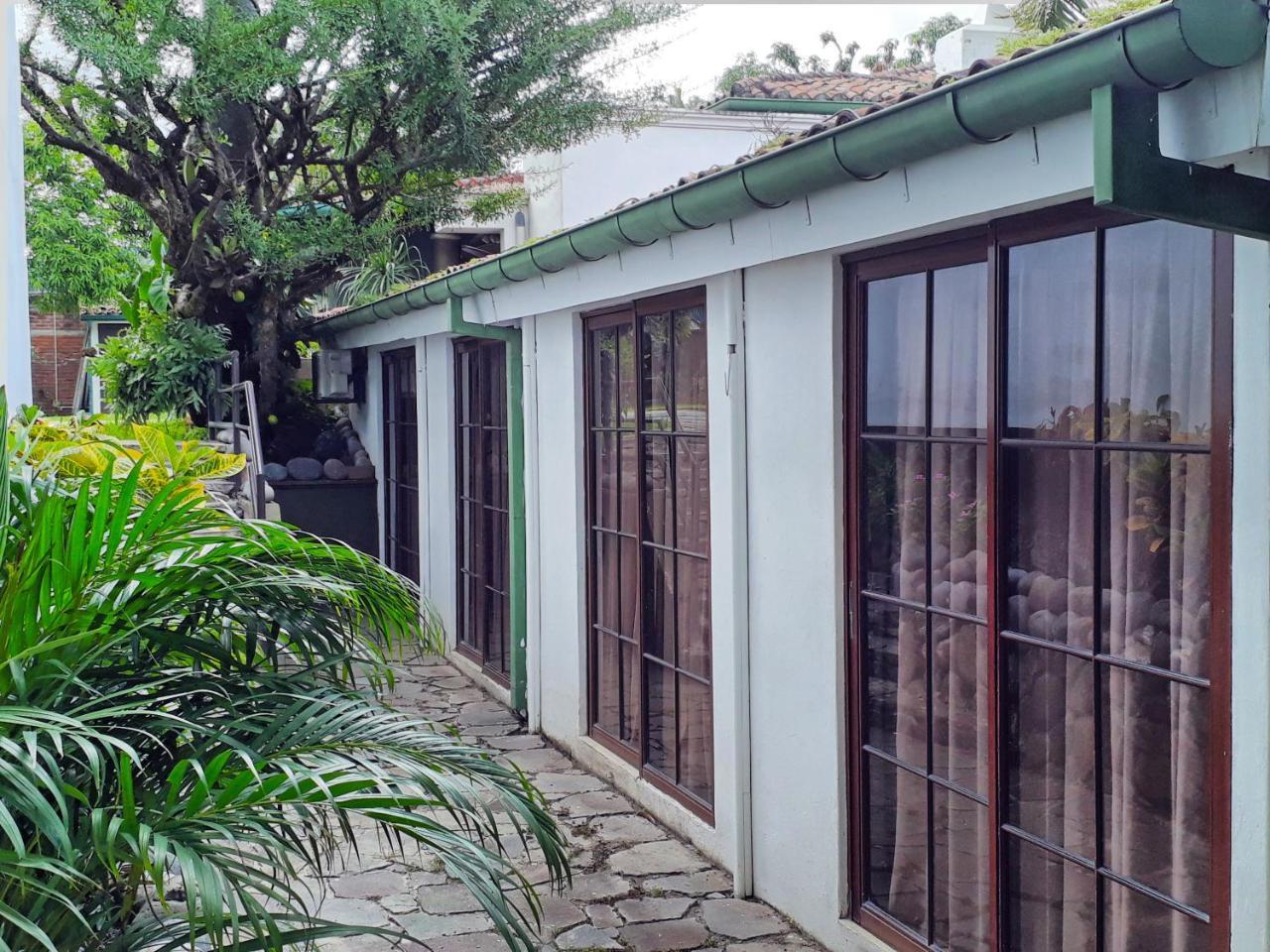 Kal Nawi Hotel San Salvador Kültér fotó