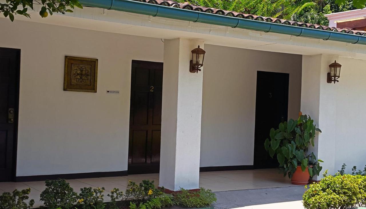 Kal Nawi Hotel San Salvador Kültér fotó