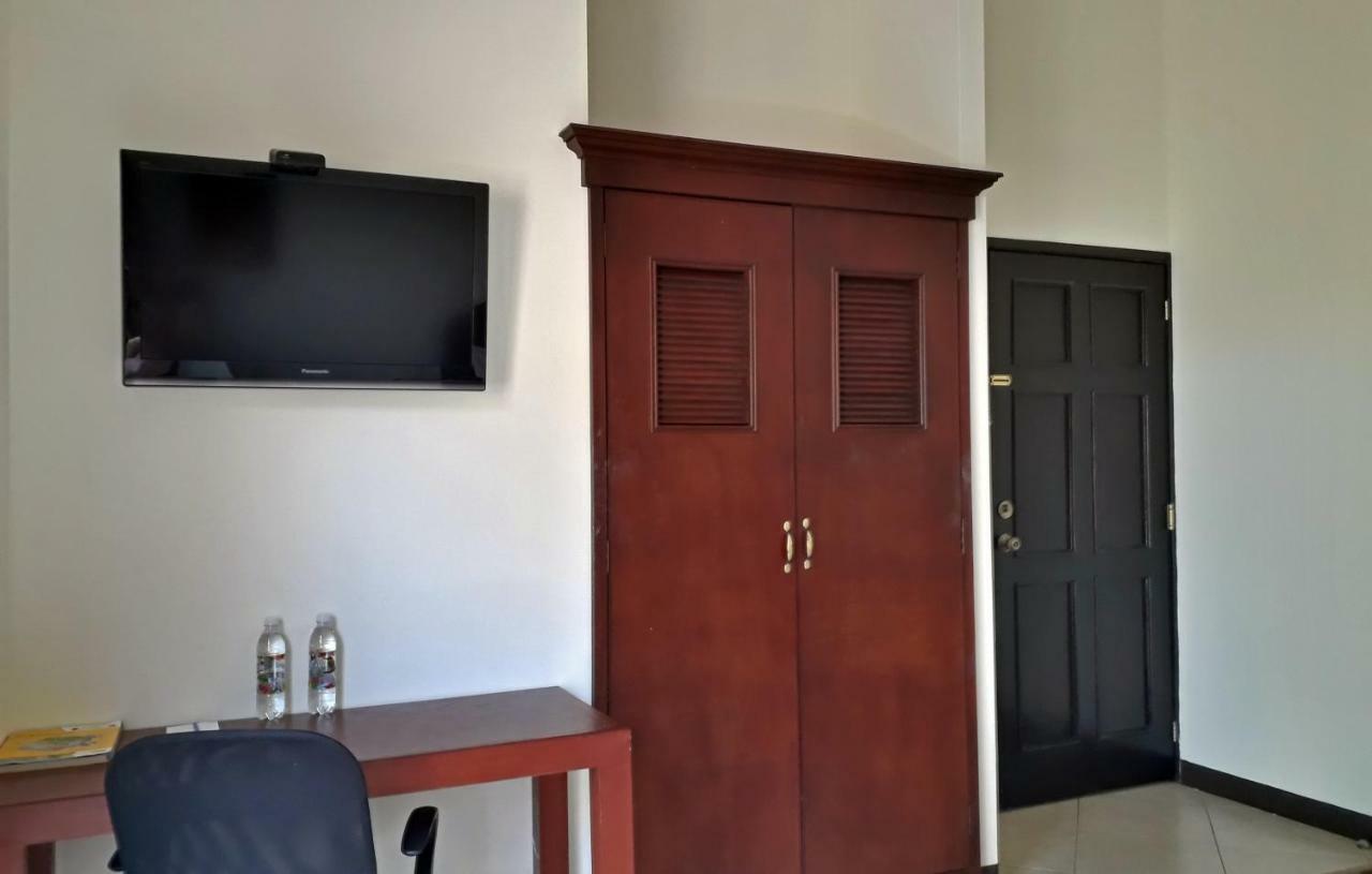 Kal Nawi Hotel San Salvador Kültér fotó