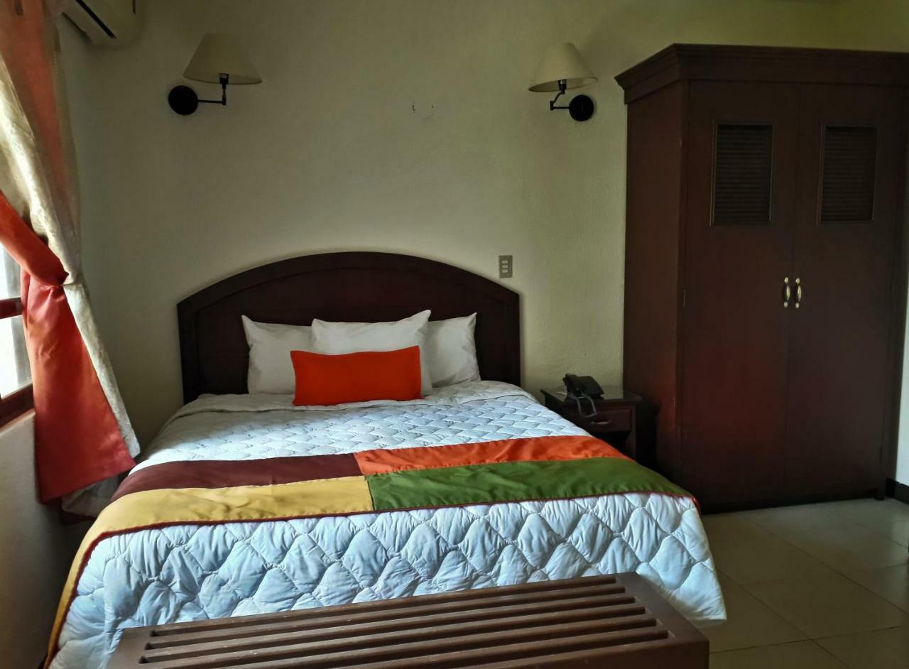 Kal Nawi Hotel San Salvador Kültér fotó