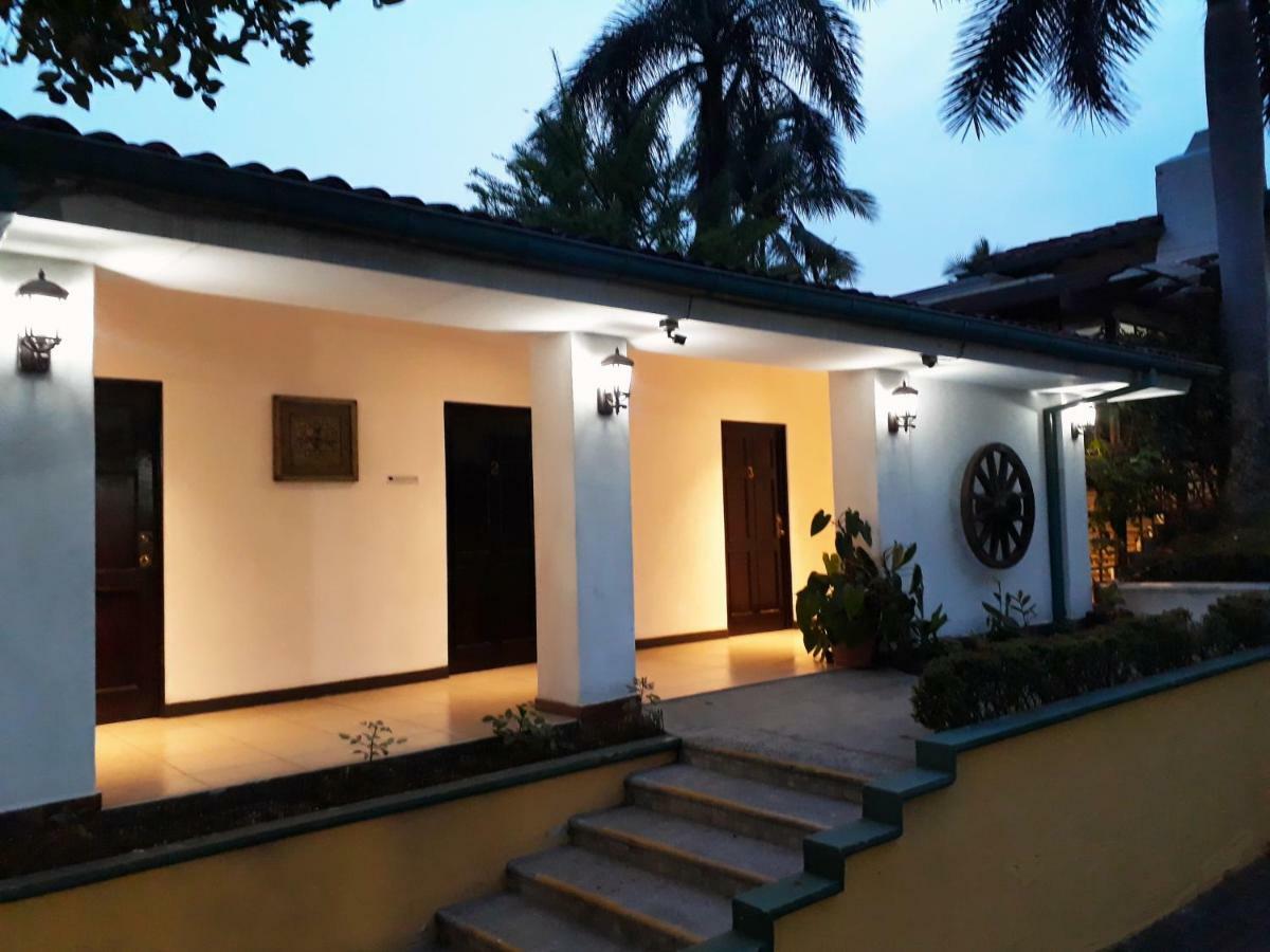 Kal Nawi Hotel San Salvador Kültér fotó